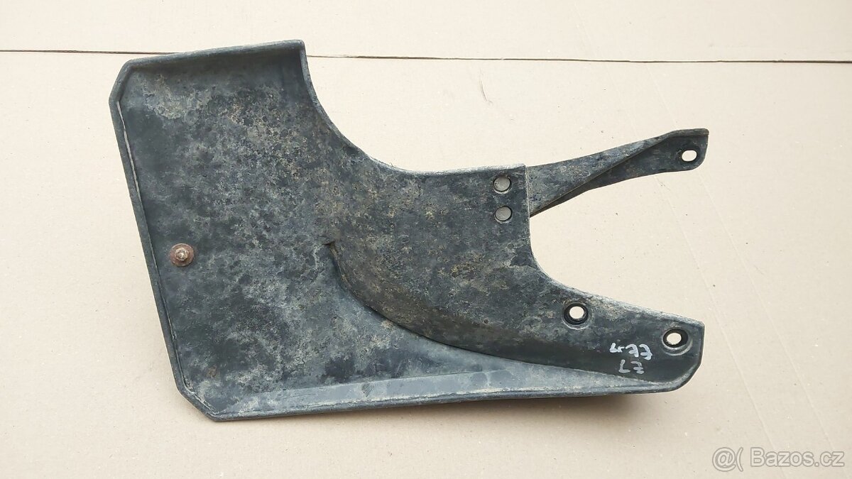 Toyota Land Cruiser 73 – Zástěrky - 11