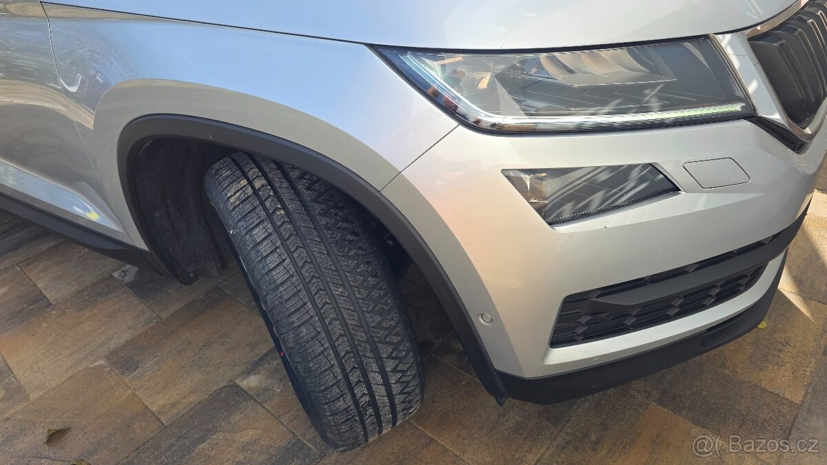 Škoda Kodiaq Style 1.4tsi 110kw DSG 360° kamera, Alcantara - 11