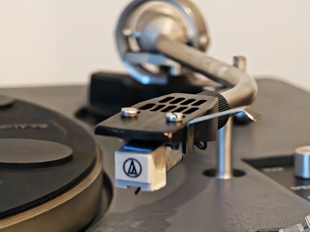 Gramofon TESLA MC400 - 11