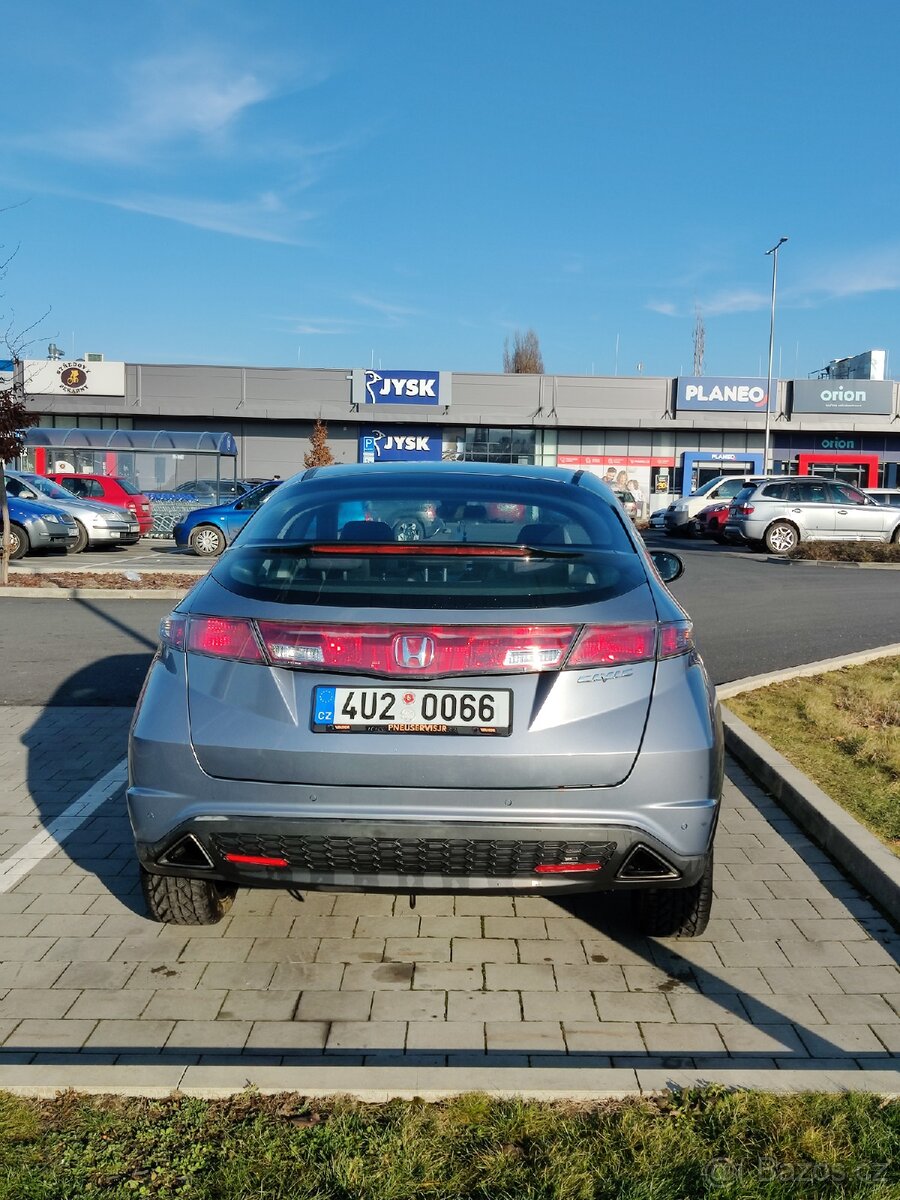 Honda Civic 1.8 - 11