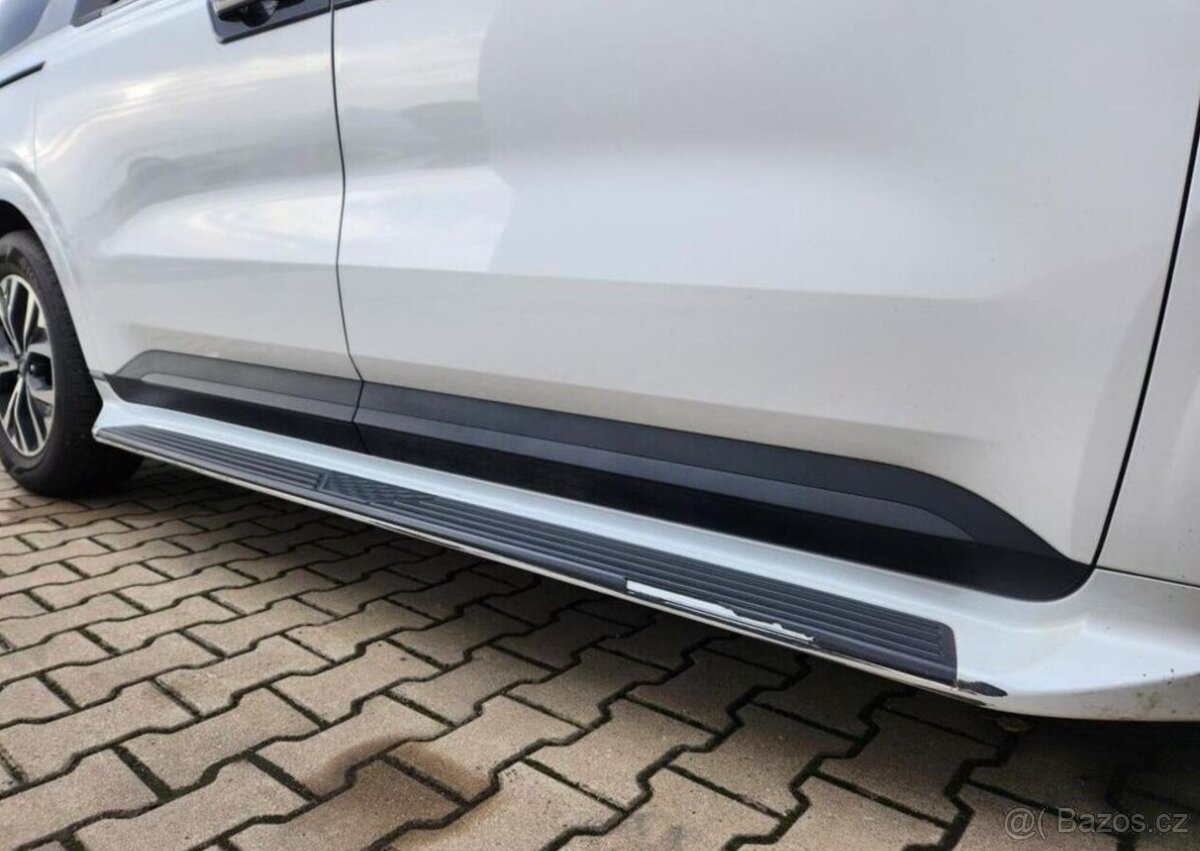 Kia Carnival 9 míst-DPH-REZERVACE - 11