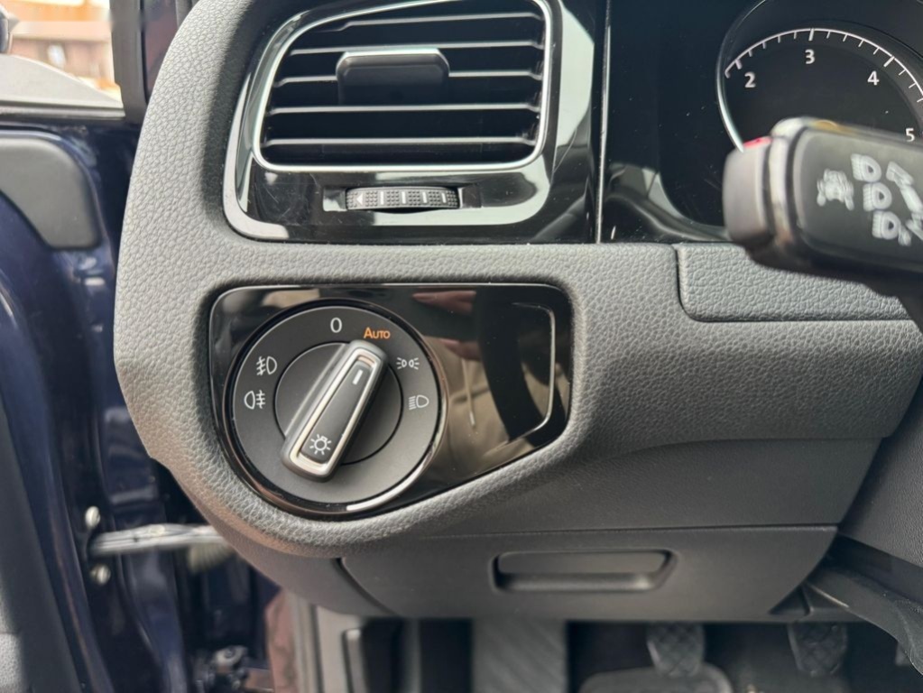 Volkswagen Golf,Variant 2.0TDI Highline - 11