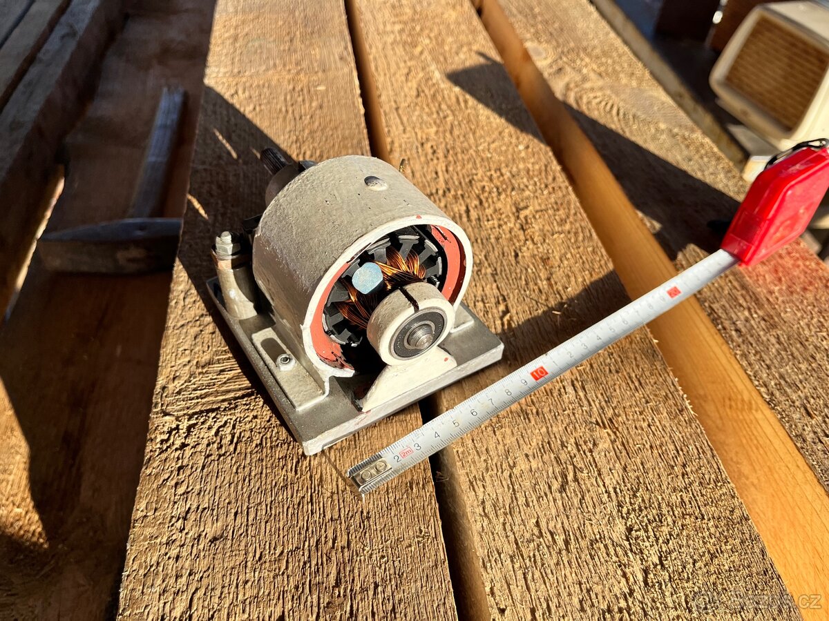 prodám historické motory a kompresor - 11