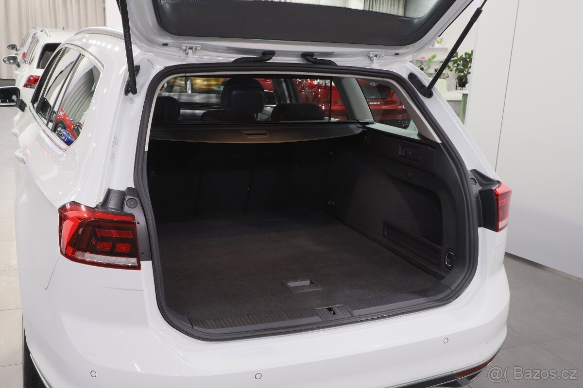 VW Passat B8 GTE Variant 1.4TSI 160kW - záruka Autodraft - 11