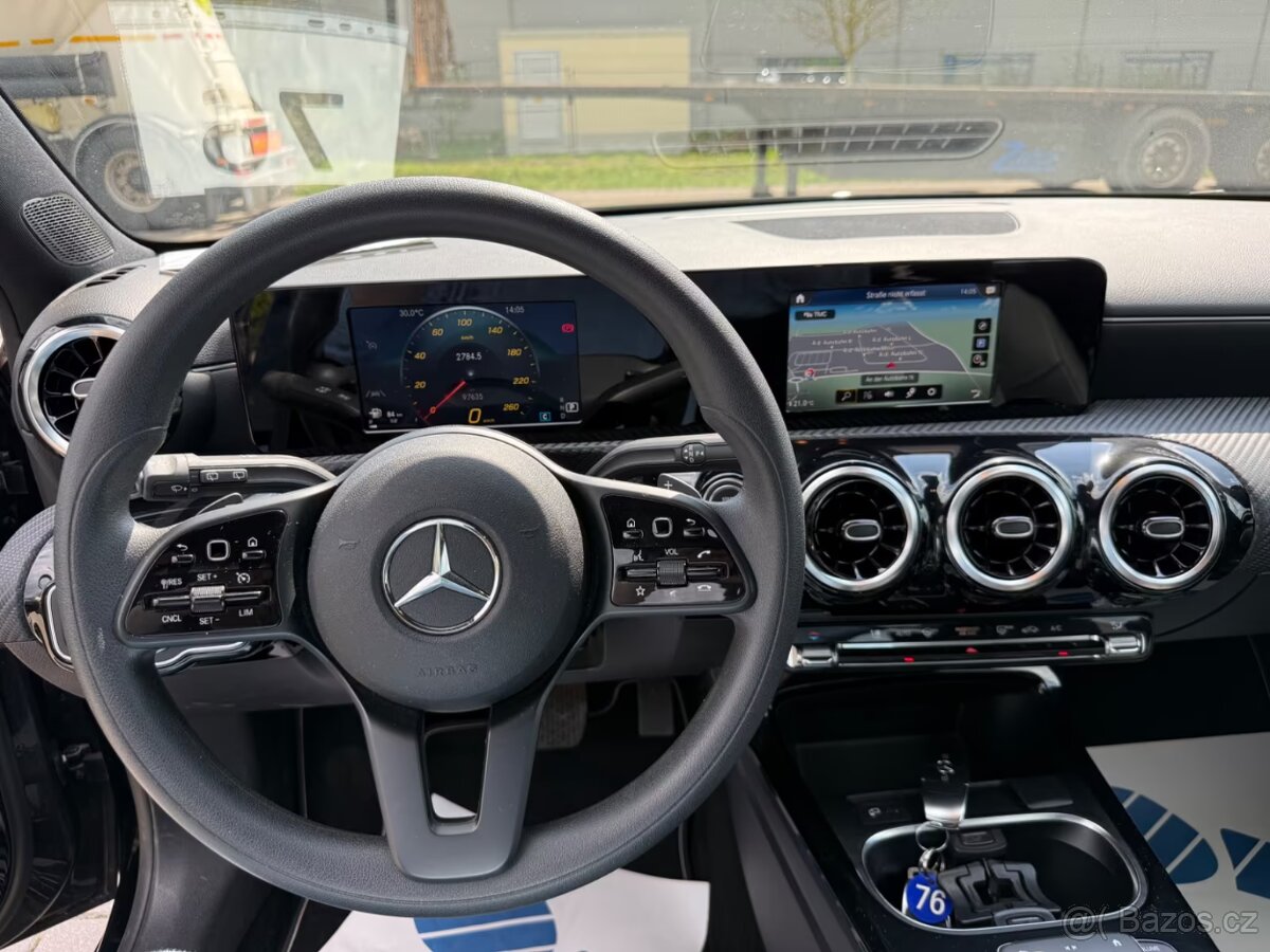 Mercedes-Benz A 200 - 11