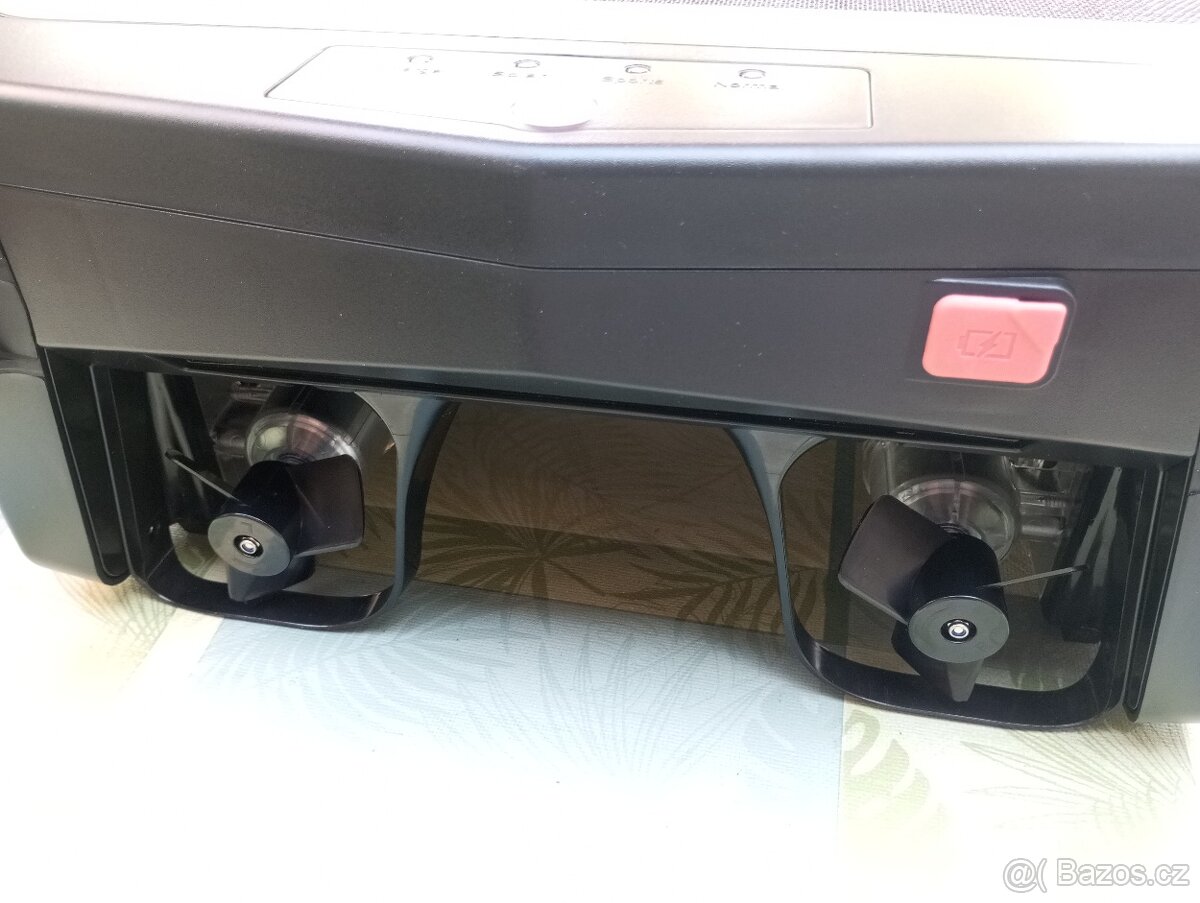 solární bazénový hladinový sběrač, skimmer robot - 11