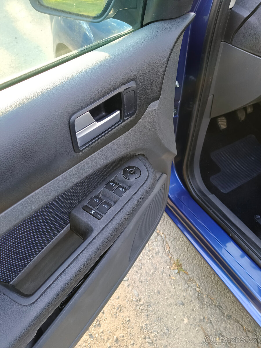 Ford Focus 1,6 TDCi 66kW MK2 - 11