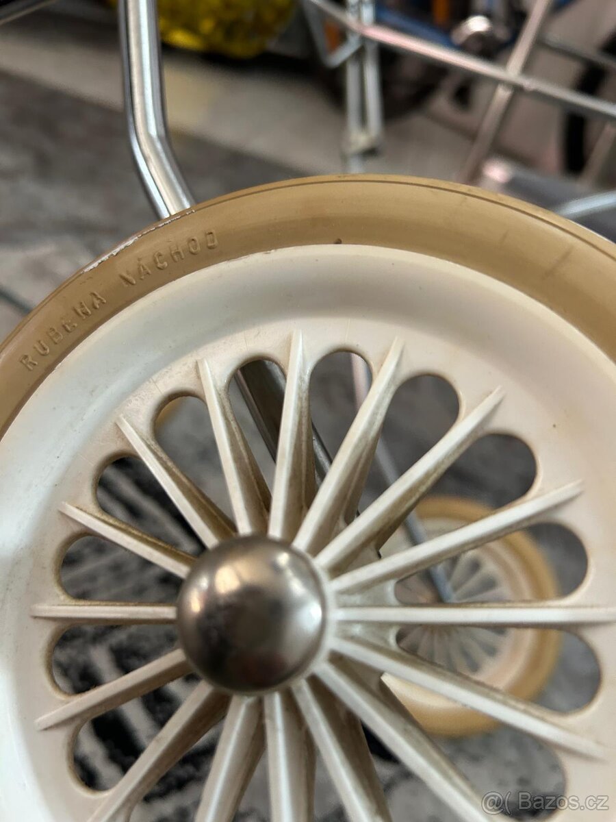 Kočárek pro panenky z roku 1983 (pro sběratele) - 11