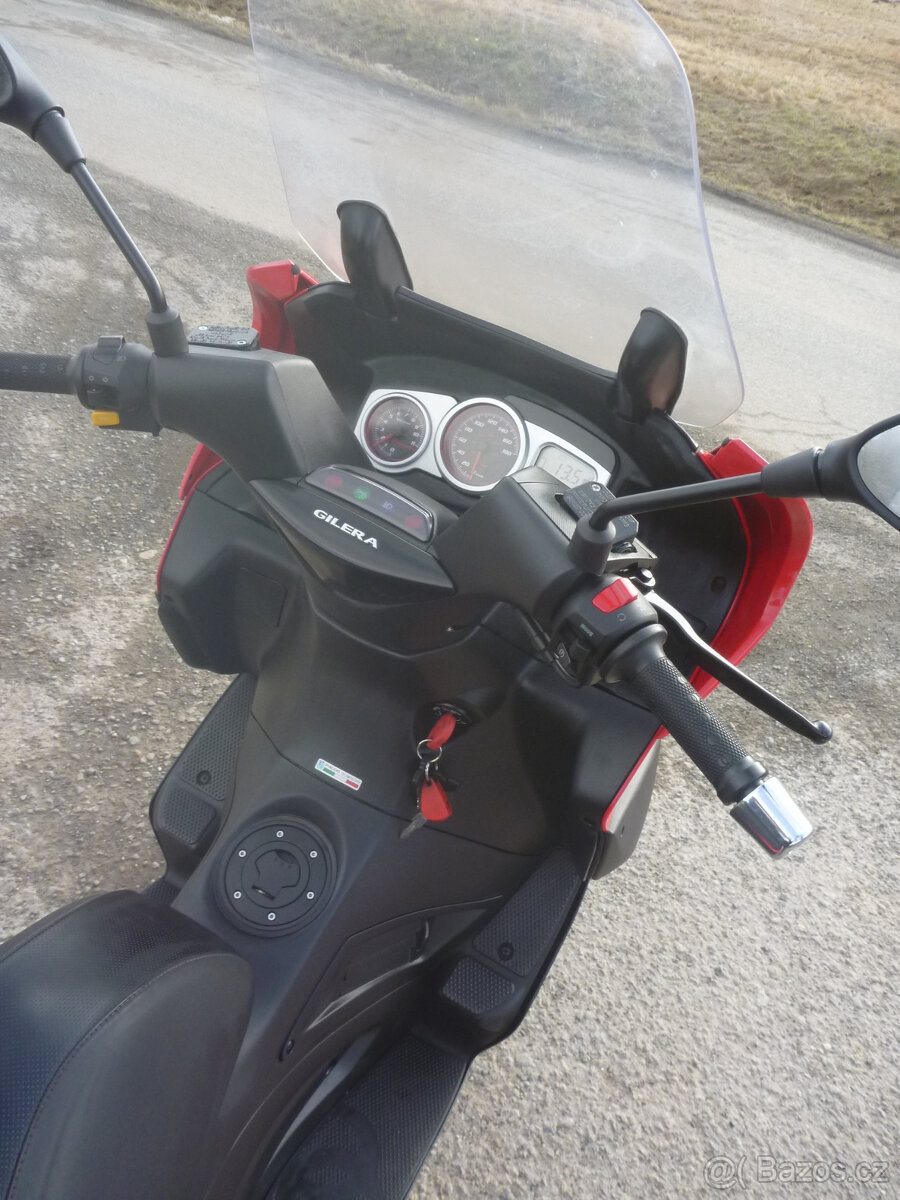 Gilera Nexus 300 i.e. - 11