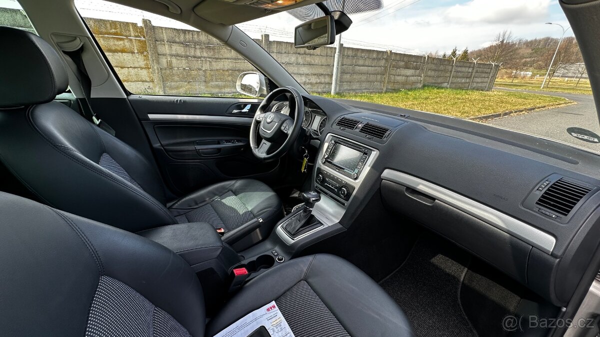 ŠKODA OCTAVIA 2.0 TDI DSG - 11