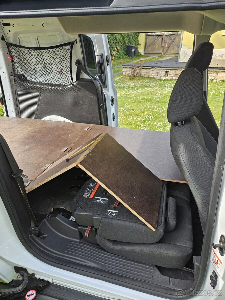 Prodám Ford transit connect combivan - 11