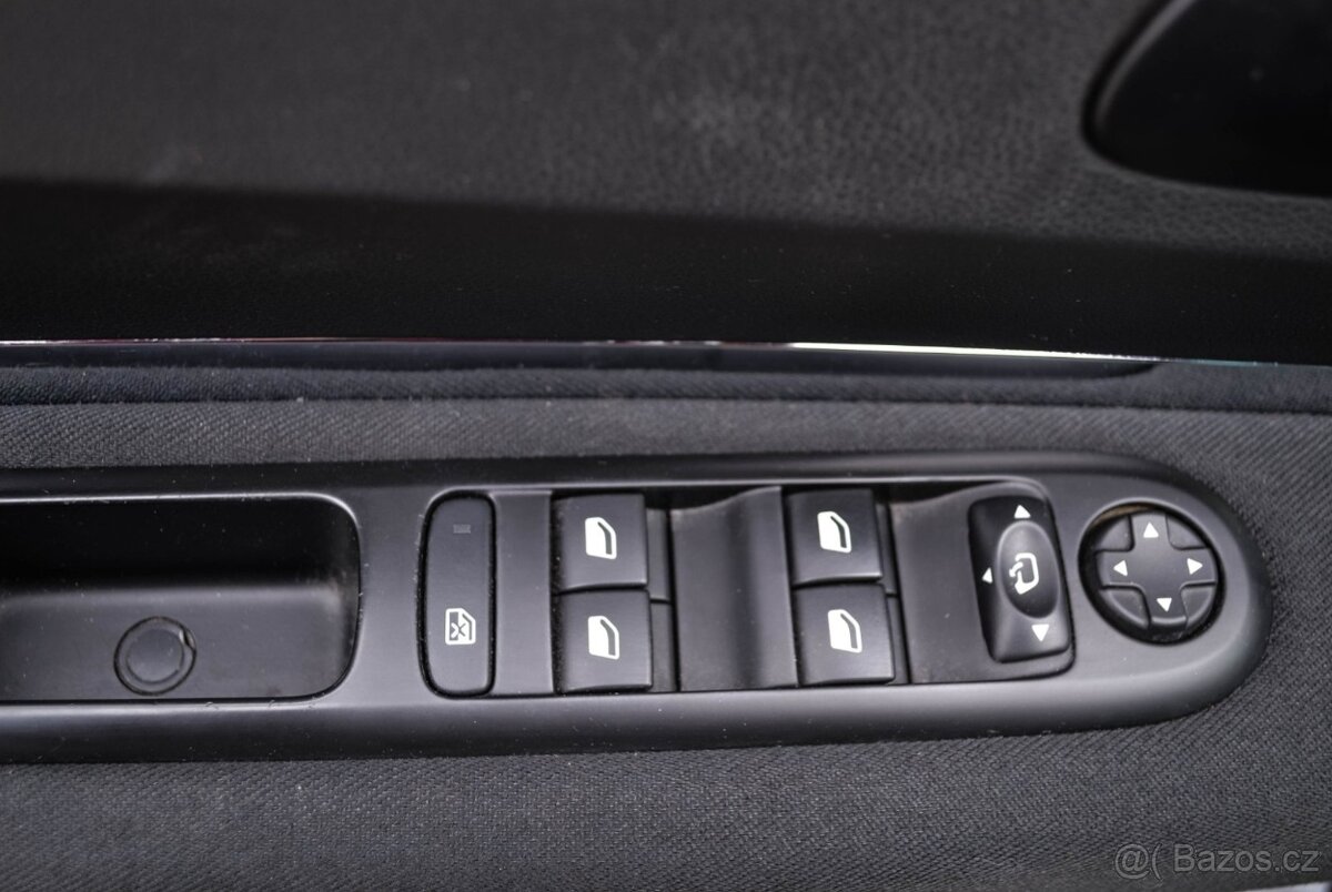 Peugeot 3008 1.6 blueHDI - 11