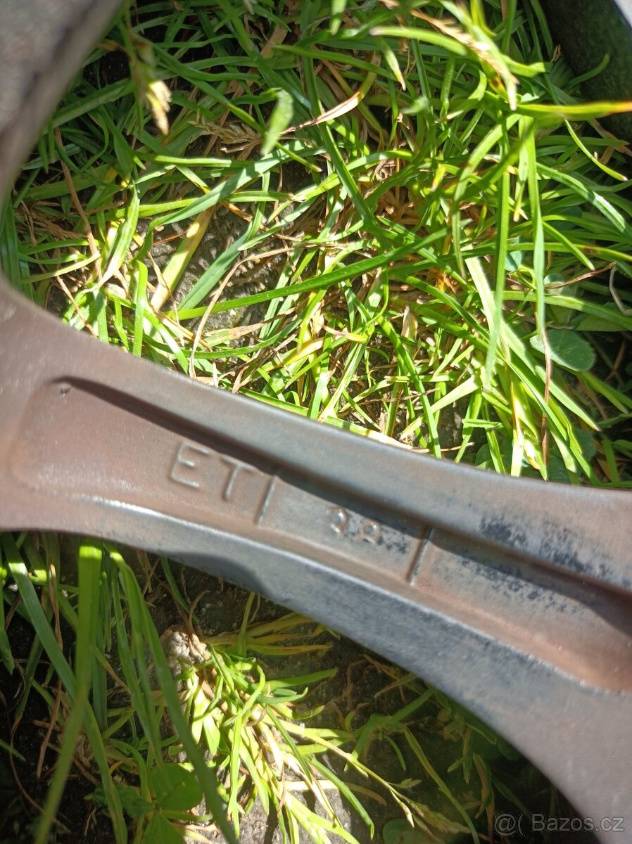 Alu kola DEZENT 6.5 Jx15H2,ET 38,R 15 - 11