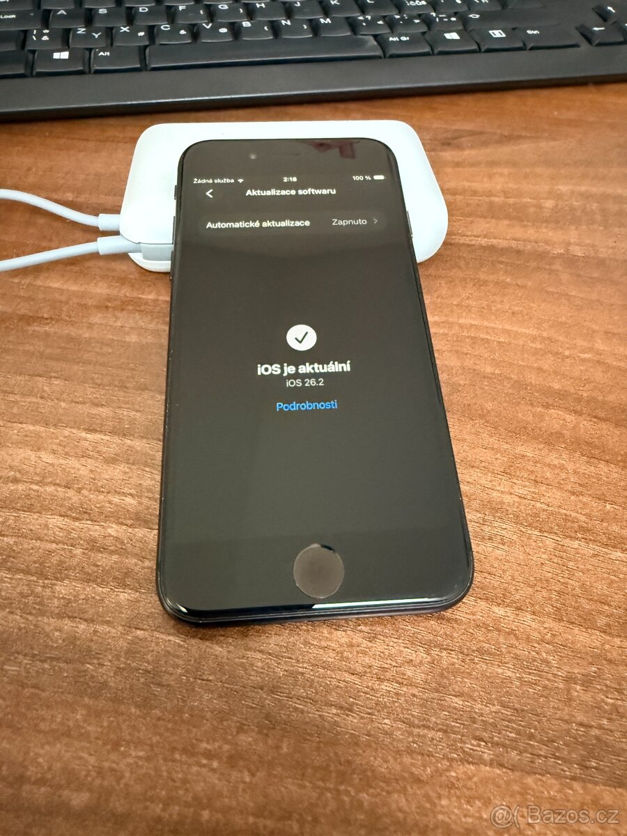 Apple iPhone SE (2020), 128GB Black - 11