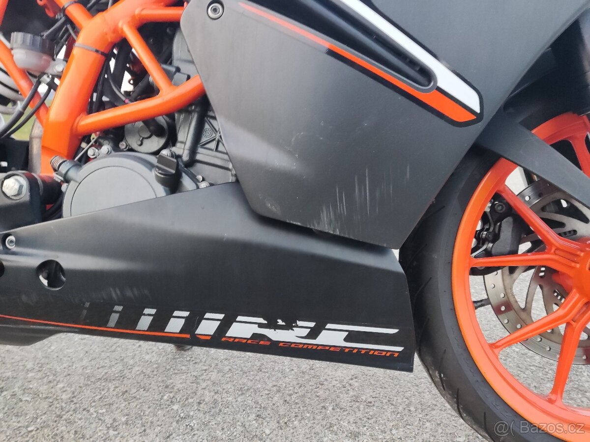 KTM RC 125 - 11