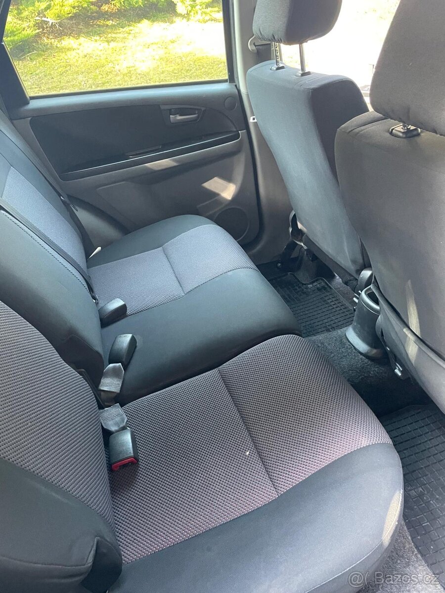 Suzuki SX4, 1.6 benzín - 11