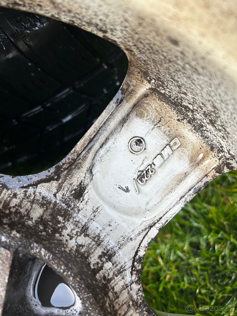 Alu VW Touran kola CMS 195/65R15 - 11