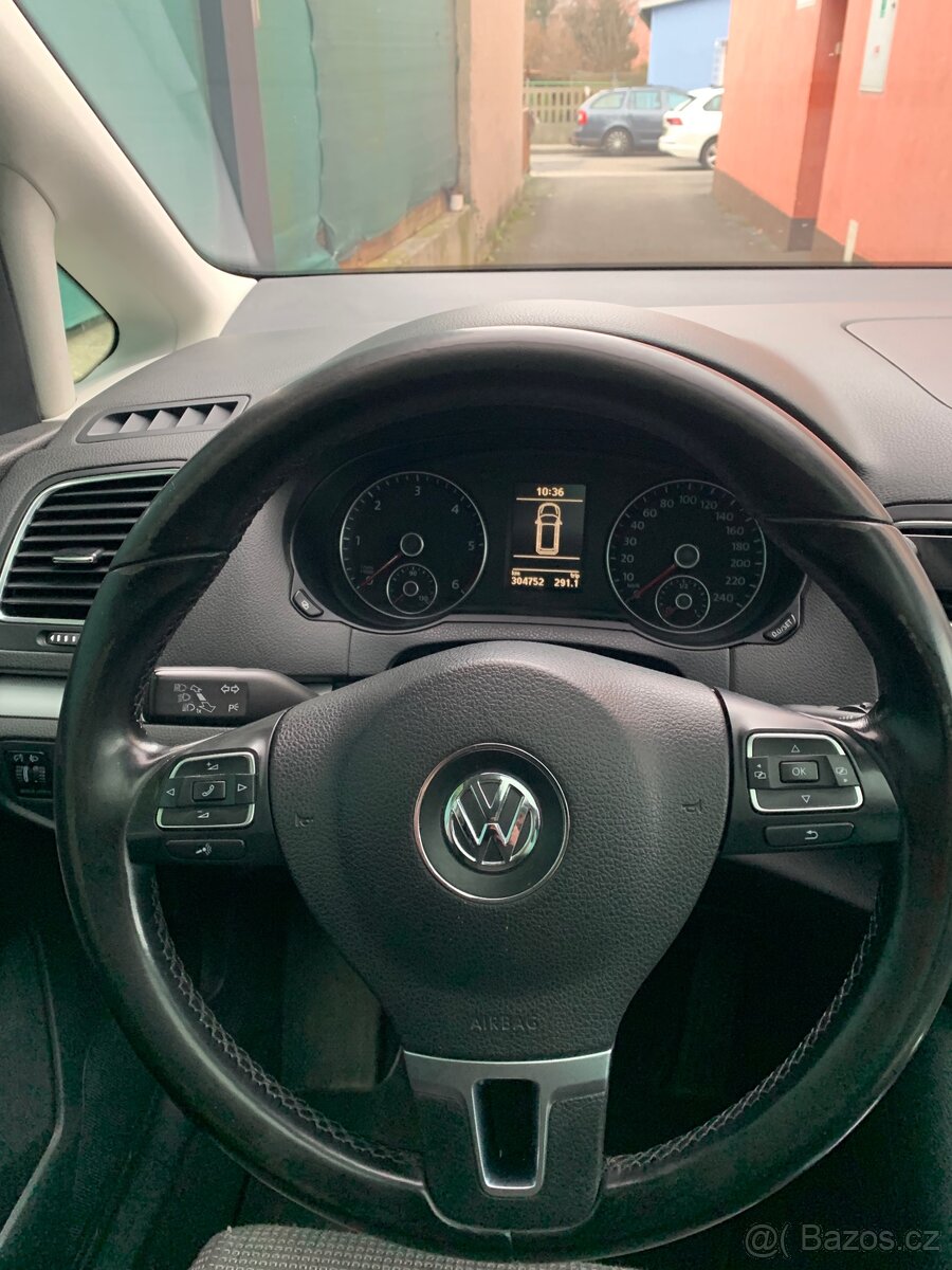 Vw Sharan 7N 2.0TDI 103kw,automat,panorama - 11