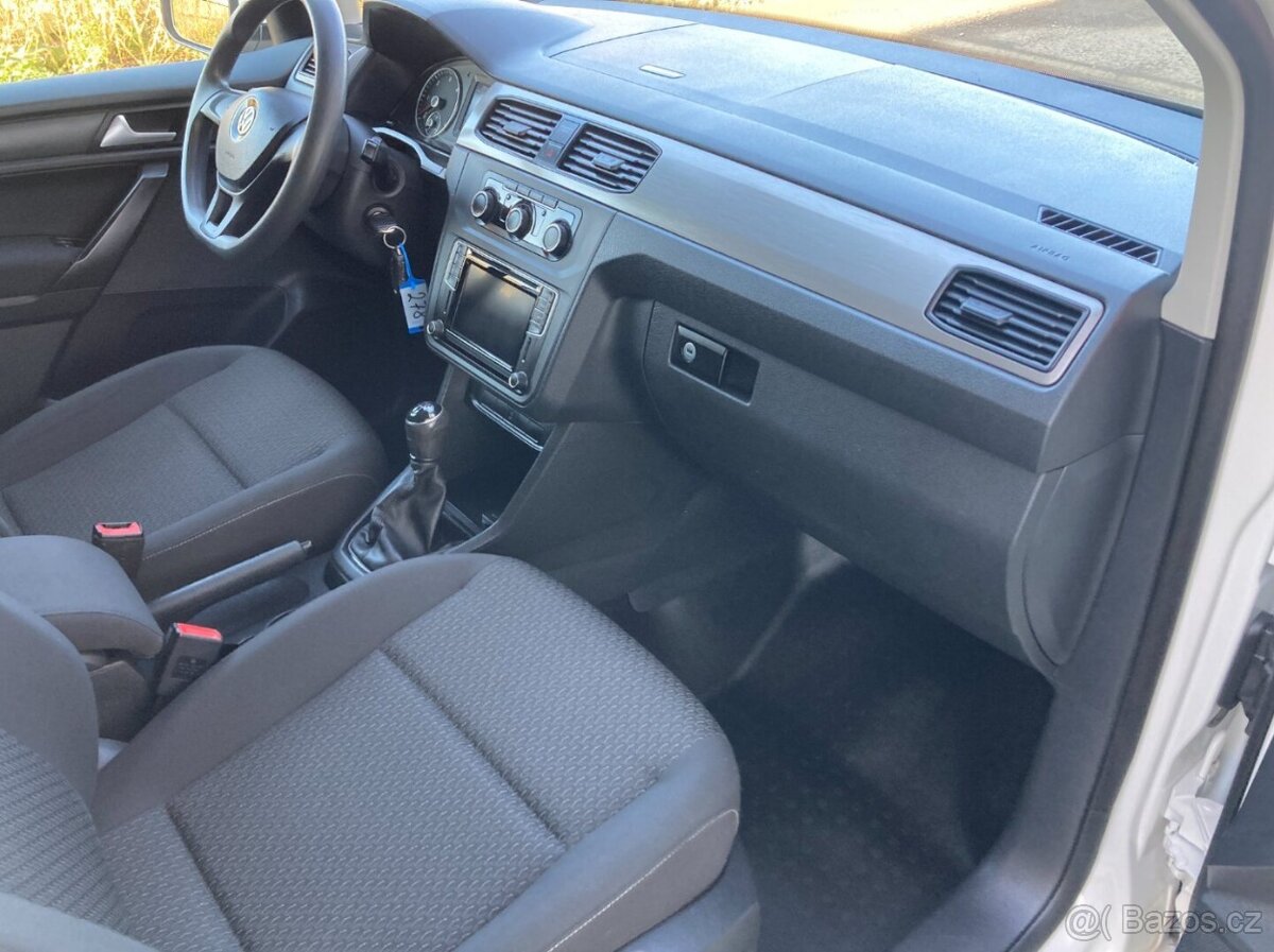 VOLKSWAGEN CADDY MAXI 2,0TDi 7míst webasto - 11