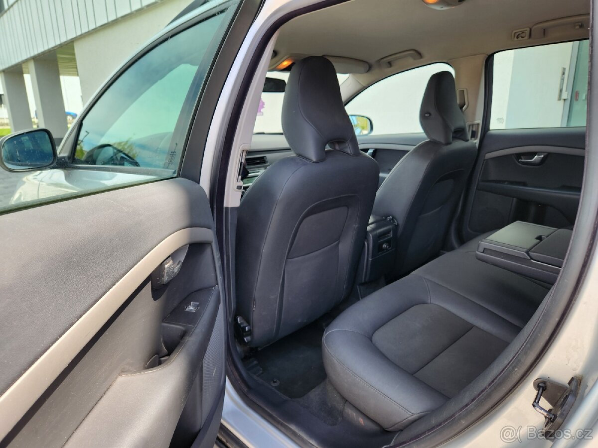 Volvo V70 1.6D R.V.2011 - 11