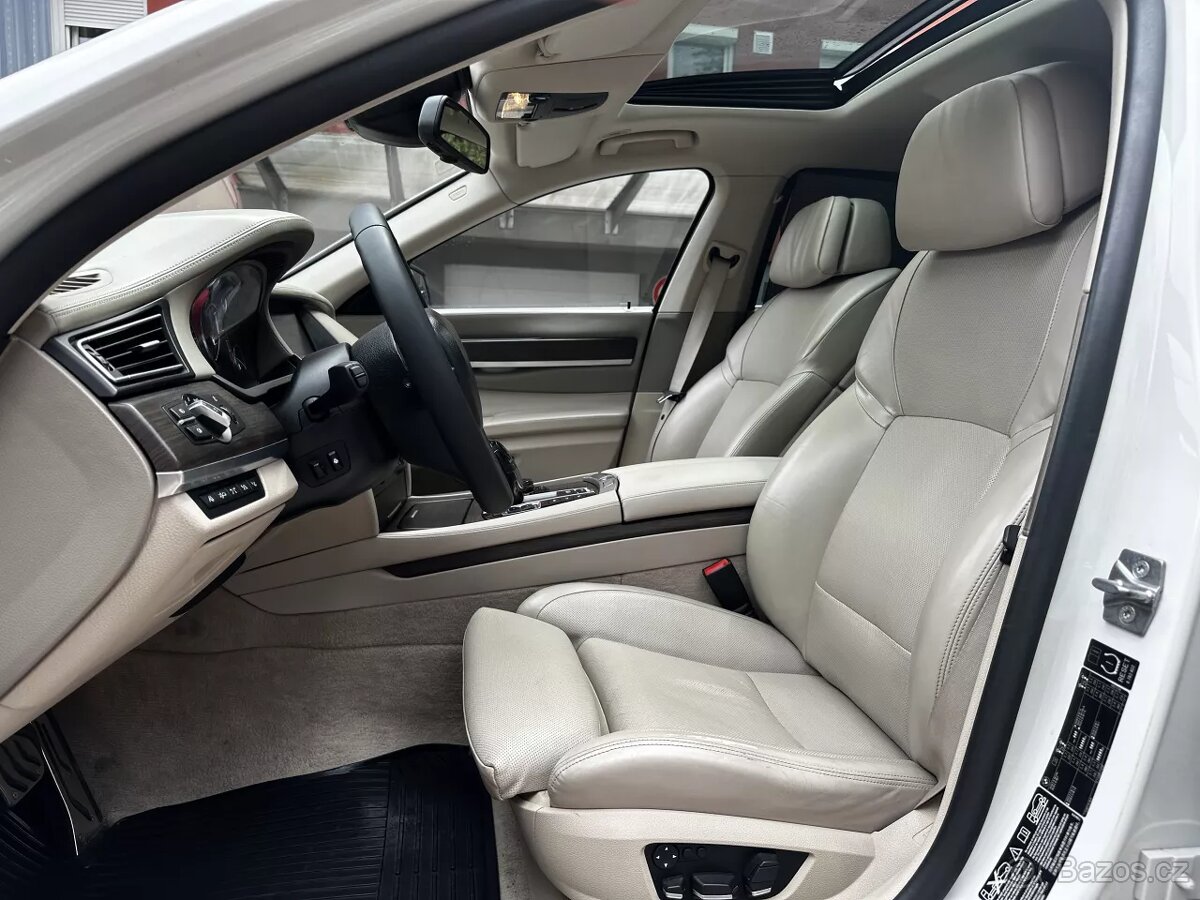 BMW Řada 7 750i Long xDrive Night Vision Soft-close Head-Up - 11