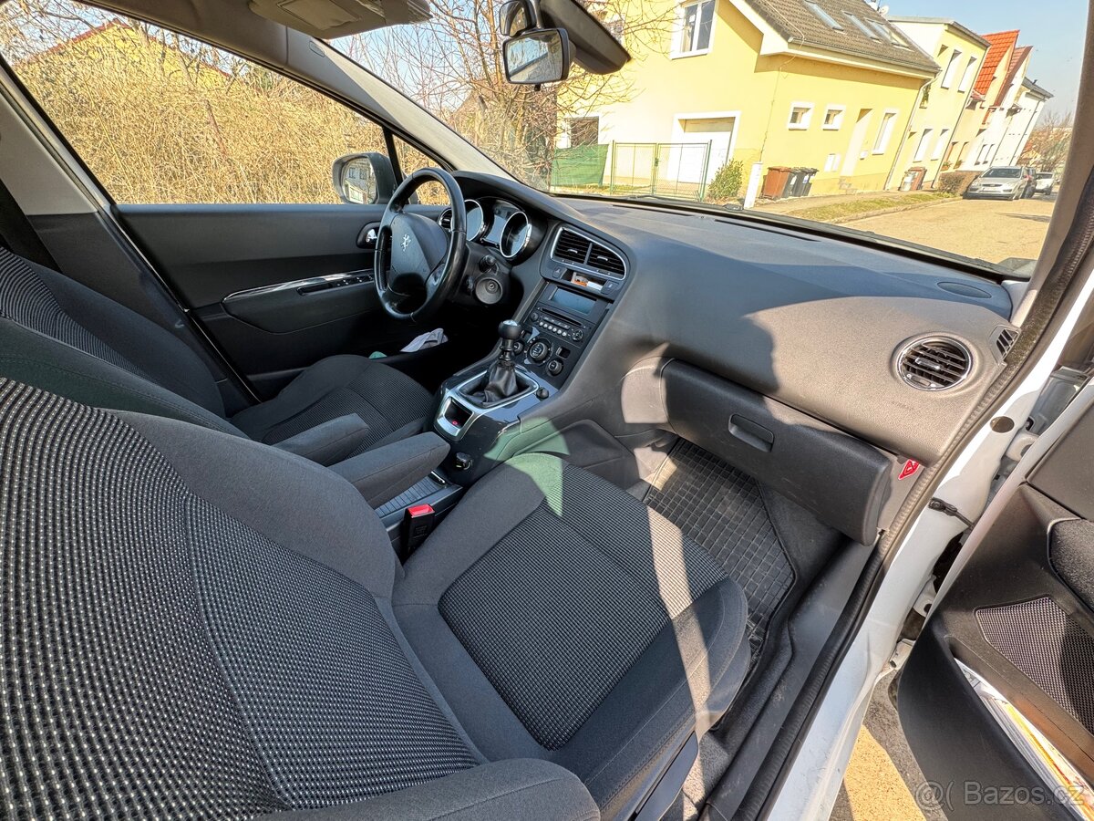 Peugeot 5008 1.6 HDi - 11