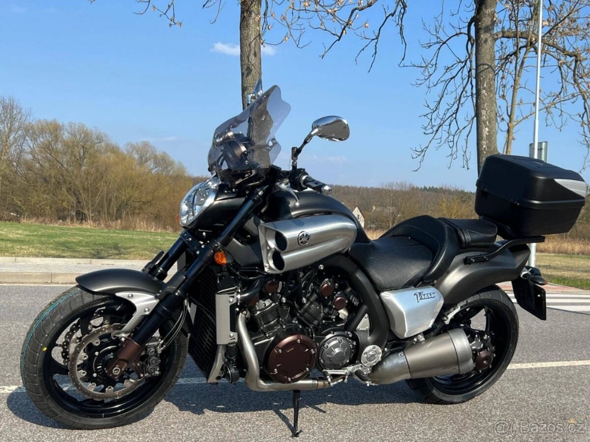 Yamaha V Max - 11