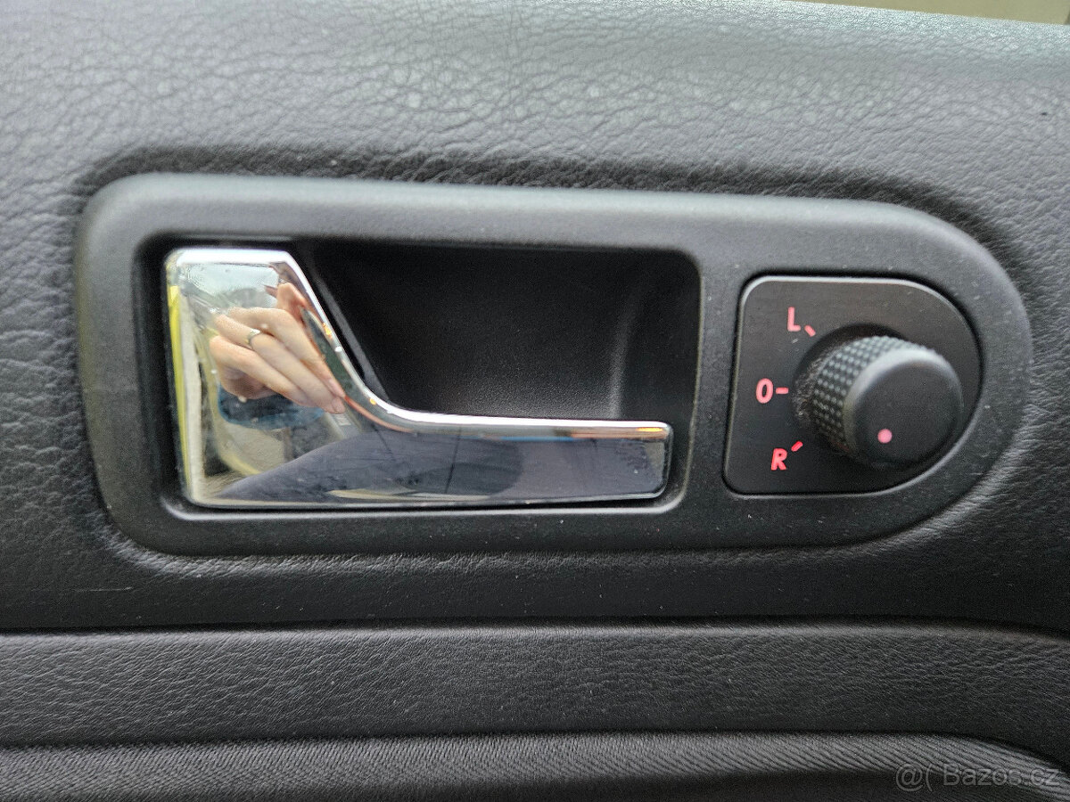 VW Golf 4 Variant, 1.6, 77 kW, benzín, klimatronic - 11