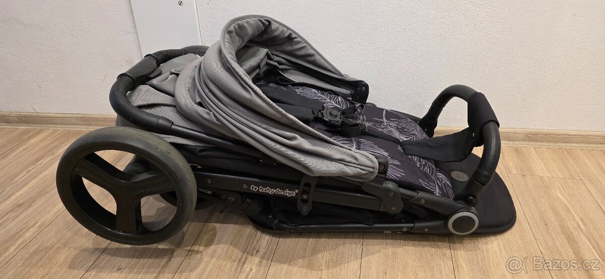 Sportovní kočárek - jako nový - 11