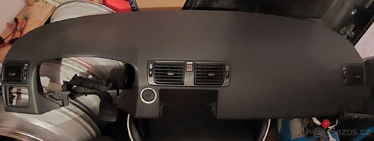 Volvo V50 na díly - 11