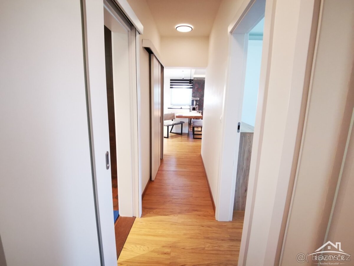 Prodej luxusního bytu 3+kk Polná - 11