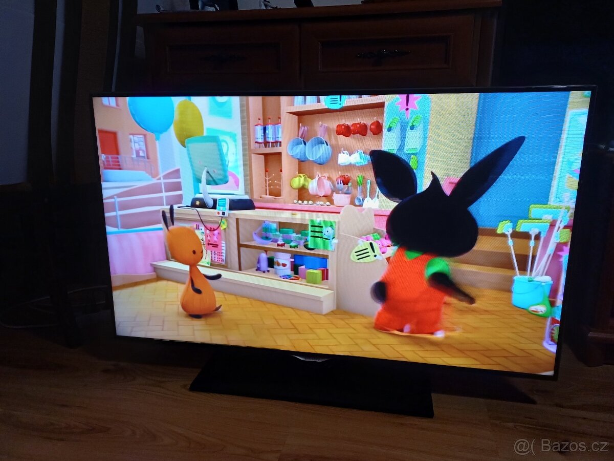 46"Smart TV Samsung UE46F6670-úhlopříčka 117cm - 11