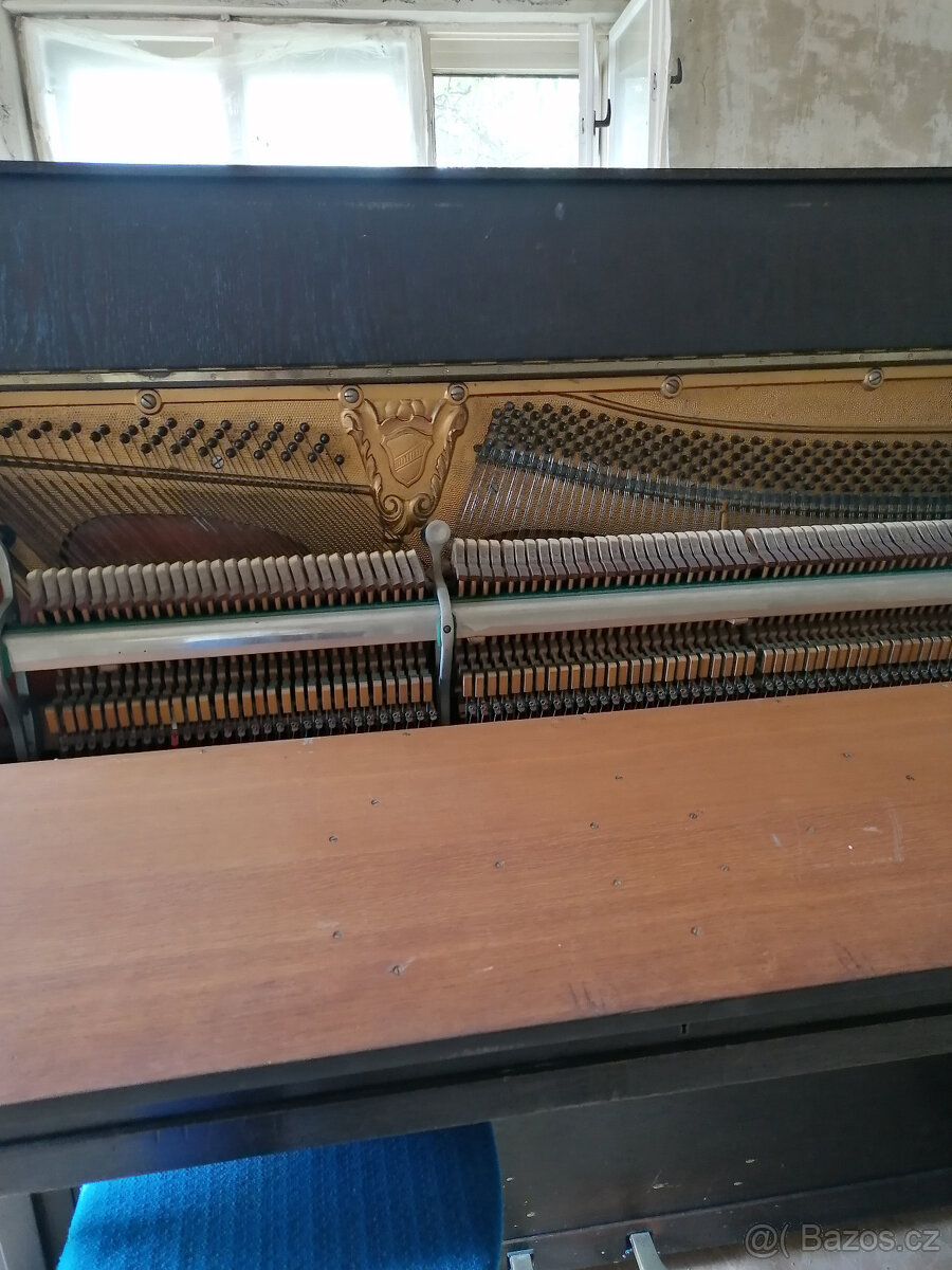 Pianino AUGUST FÖRSTER - 11