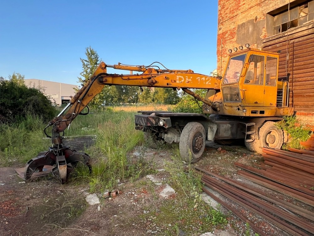 Kolový bagr DH112 + drapák - 11