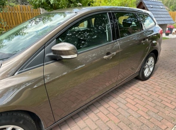 Prodáváme Ford Focus 1.0Ecoboost 74kw Business - 11