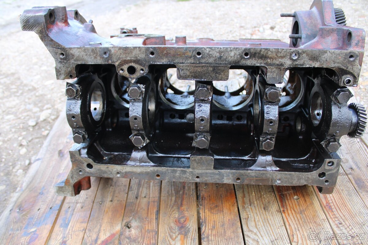 Zetor 8011 8111 10145 díly motoru - 11