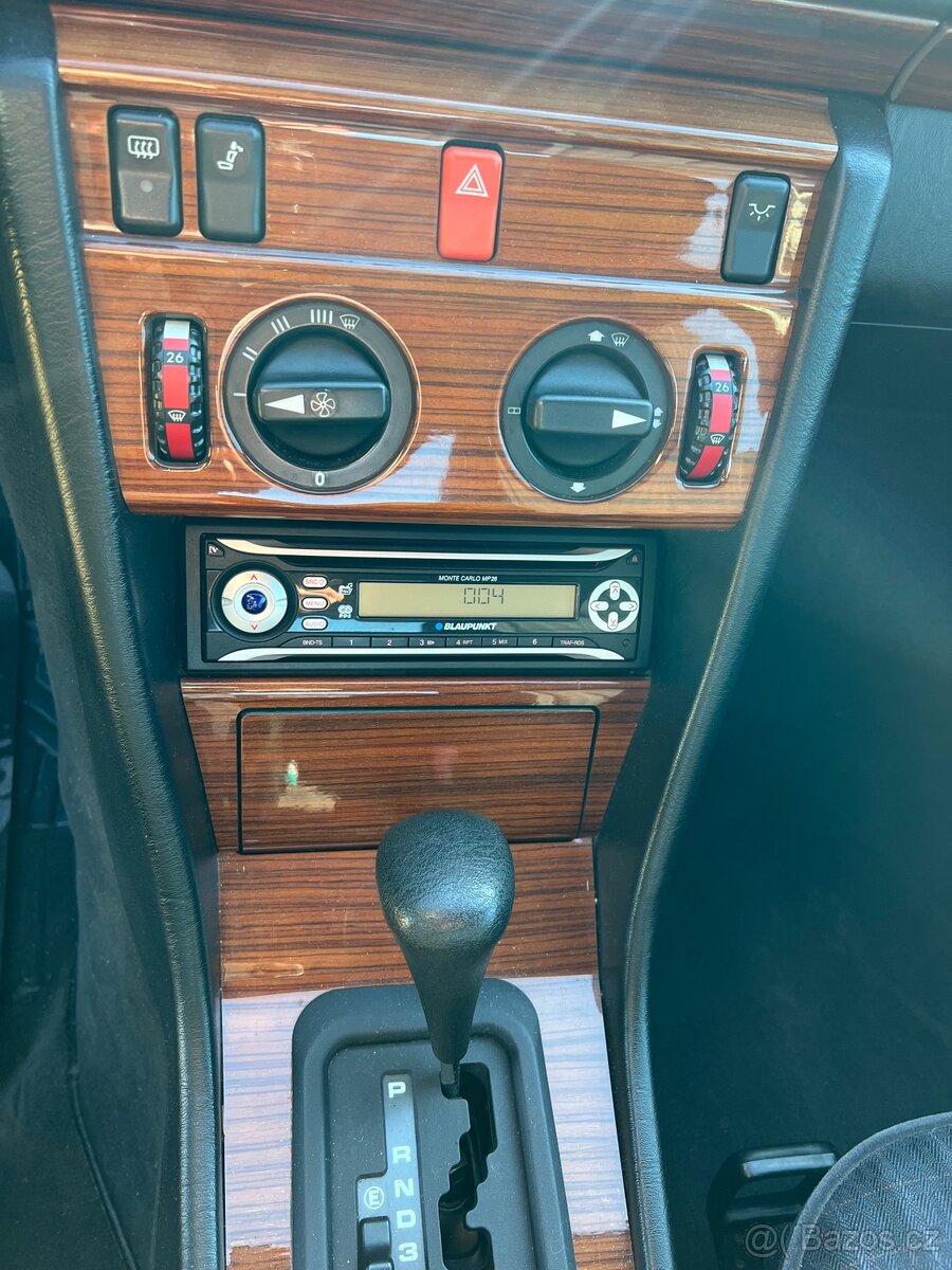 Mercedes-Benz E220 Typ 11960 - 11