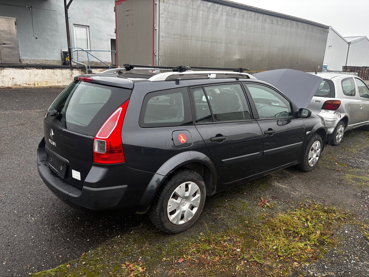 Renault Megane ll 1,5 dci panorama - 11