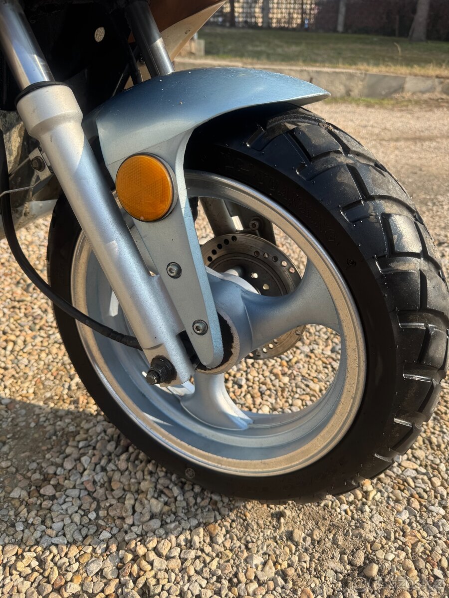 MP Korado Via 125 - 11