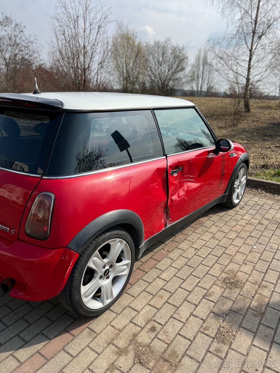 Mini Cooper R50, rok 2002 - 11