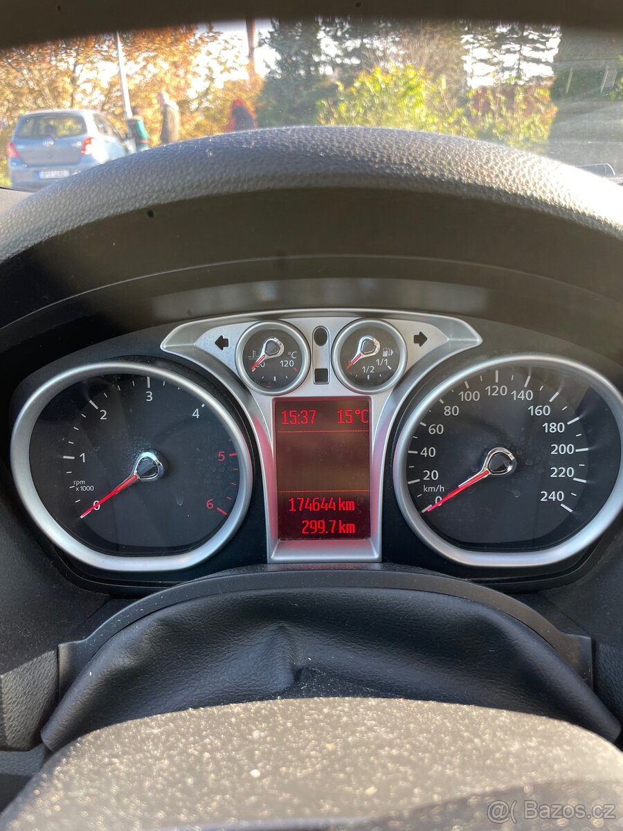 Ford Kuga 2.0 TDCi - 11