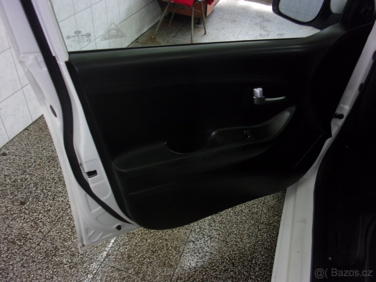 Kia Picanto 1,0i - 11