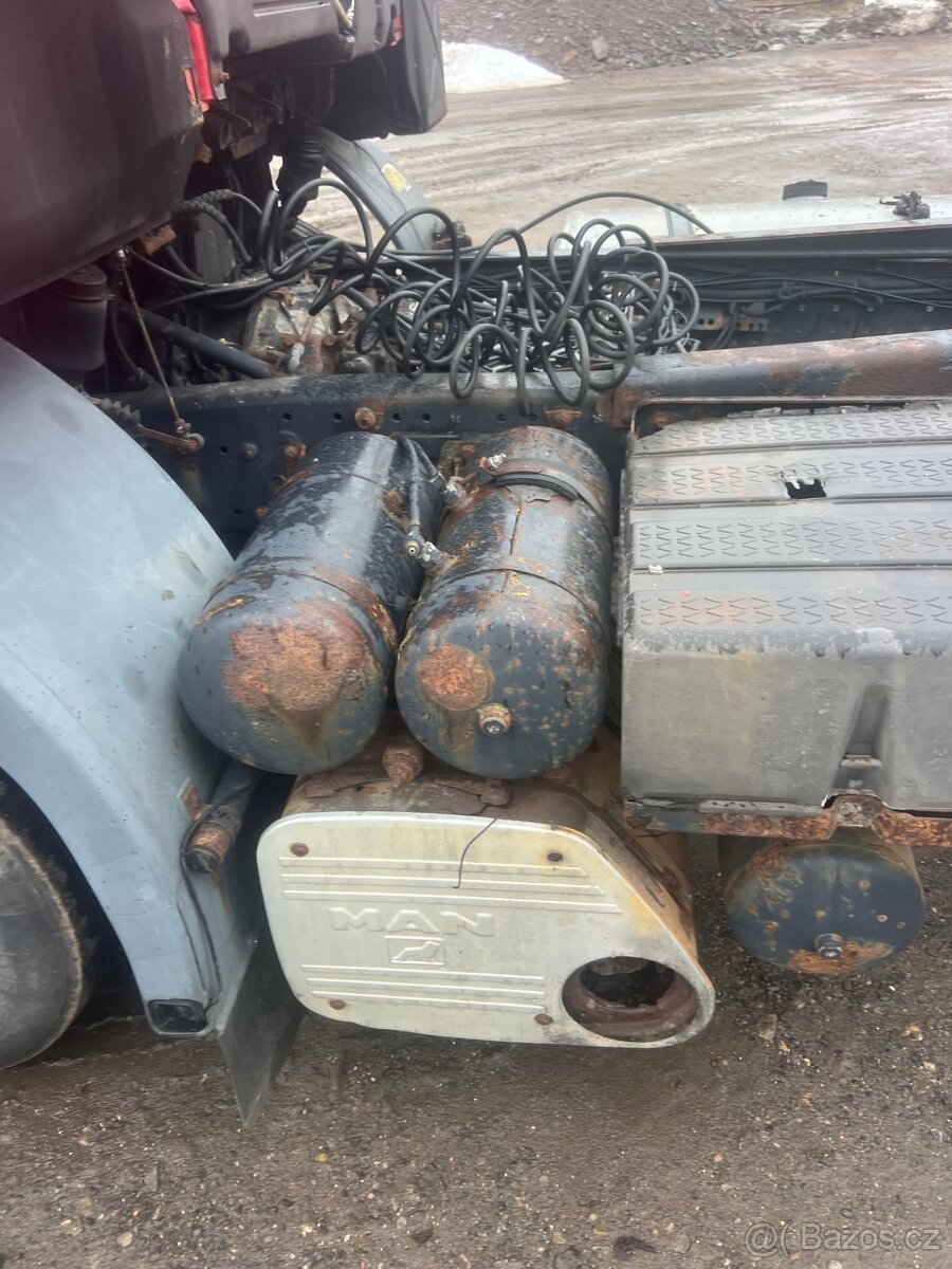 Man F2000 10.403 - 11