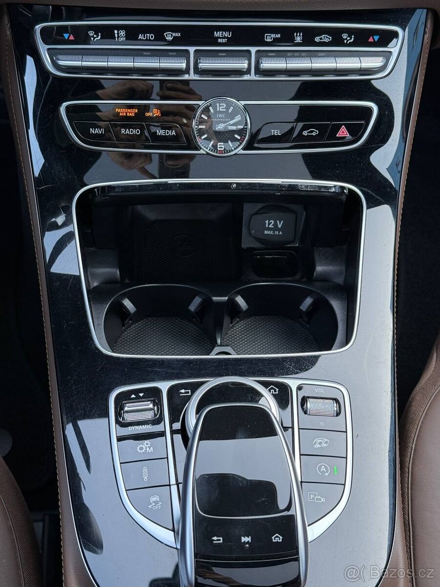 Mercedes-Benz E63 AMG 4MATIC+ - 11