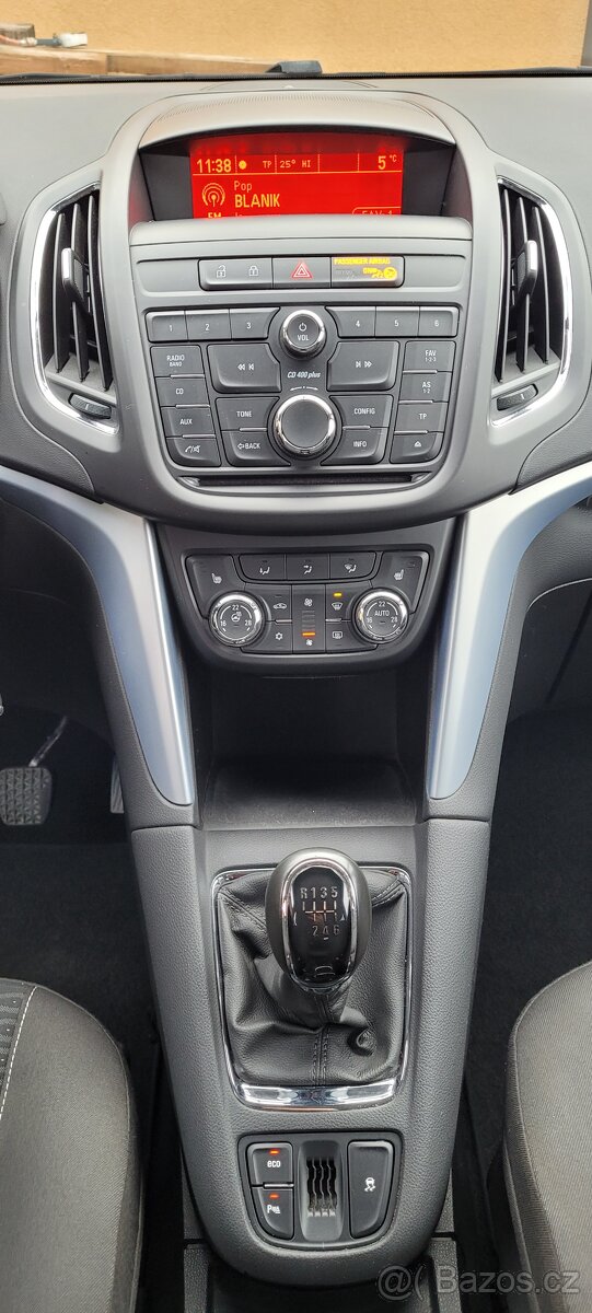 Opel Zafira 1,4i 103kW benzín - 11