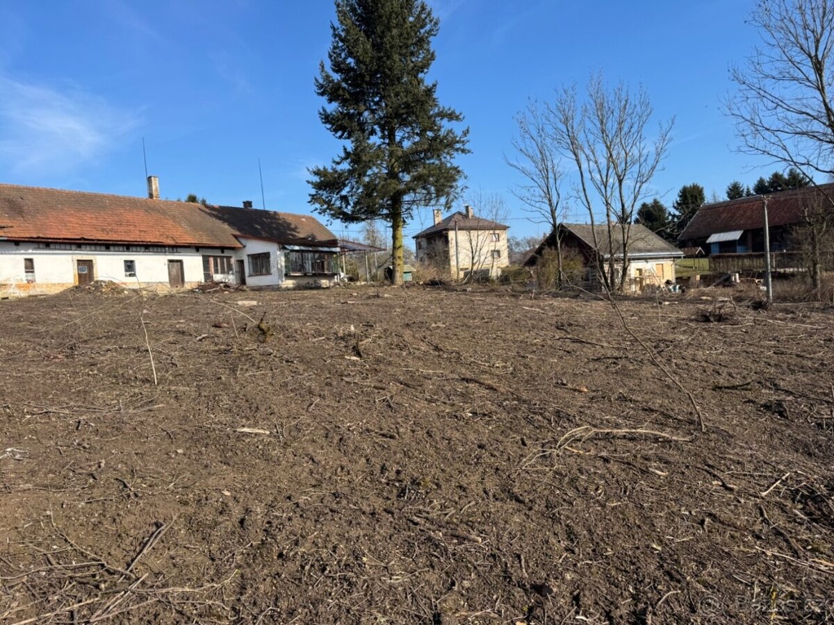 Prodej 5 stavebních pozemků - 5266m2 - 11