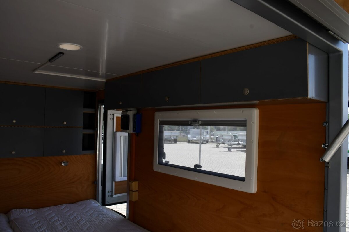 Obytný karavan 1300 kg - 11