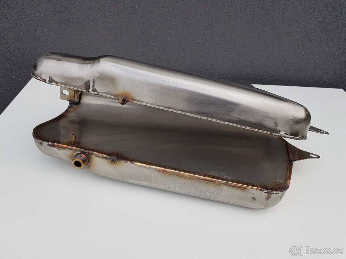Jawa 50 pionýr, babetta, MUSTANG - NEREZOVÁ nádrž 5,5 - 6l - 11