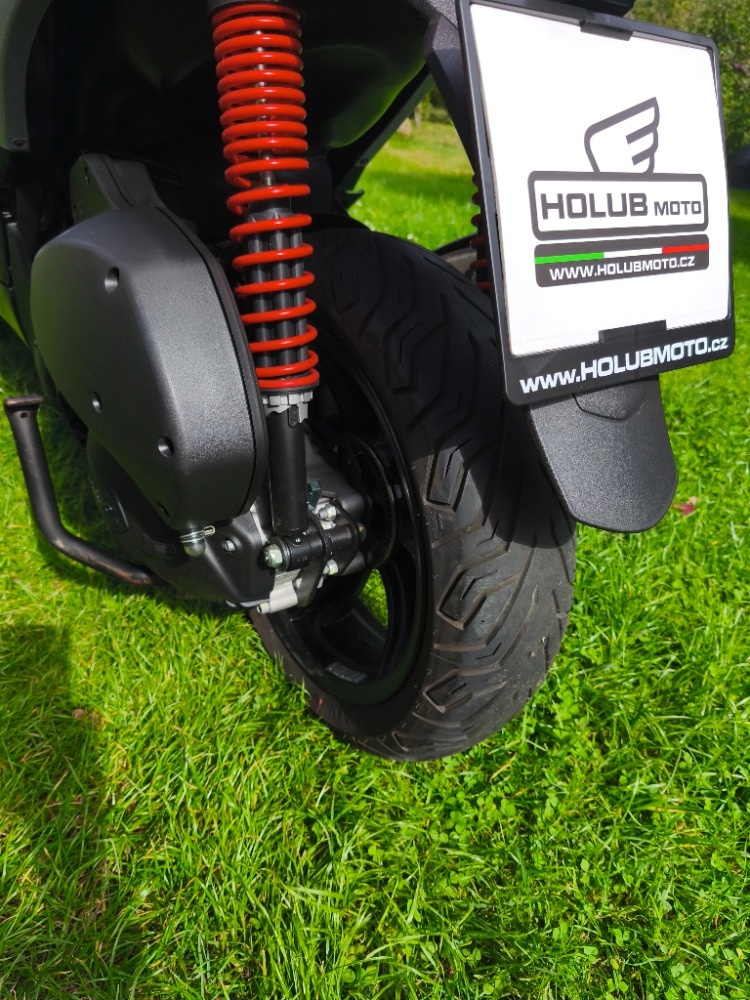 Piaggio MP3 300 LT Sport HPE (2020) TOP stav, po servisu - 11