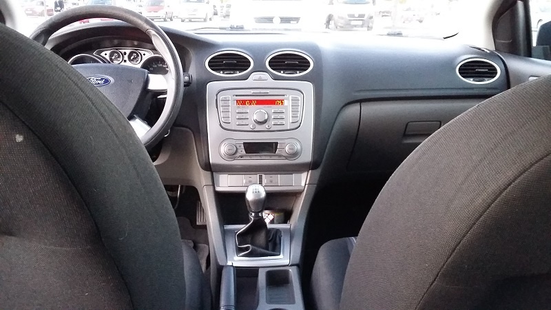 Prodám Ford Focus kombi, r.v. 2008, 1.6 benzín (74kW) - 11